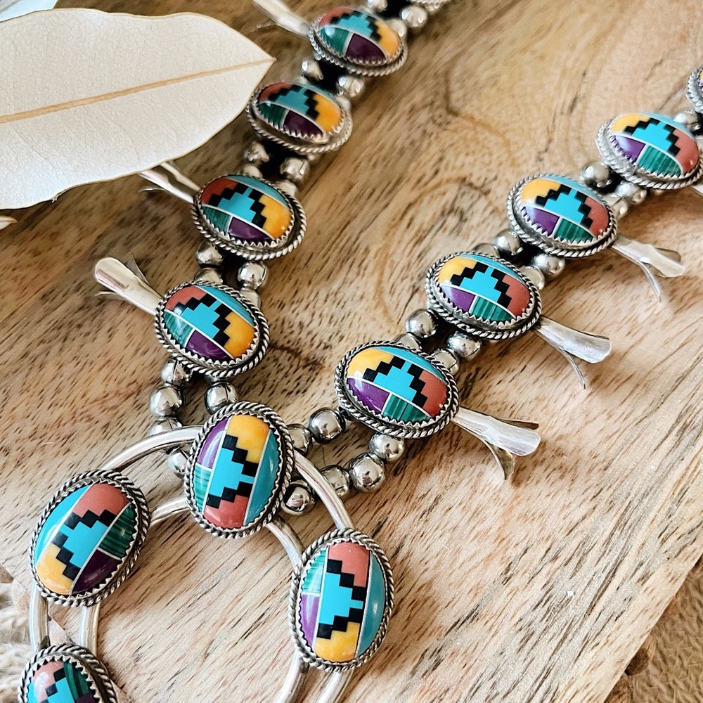 SOLD ‼️HP 6X • Authentic Vintage Native American Squash Blossom Necklace - Picture 2 of 6